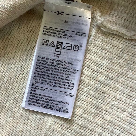 Gap cardigan NEW WITH TAGS al ight tan color size M - Picture 7 of 9